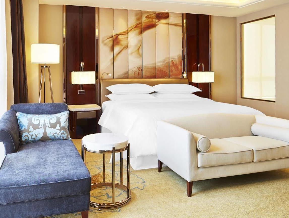 Sheraton Grand Zhengzhou Hotel Εξωτερικό φωτογραφία