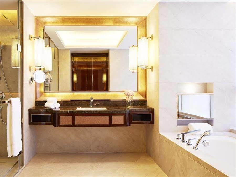 Sheraton Grand Zhengzhou Hotel Εξωτερικό φωτογραφία